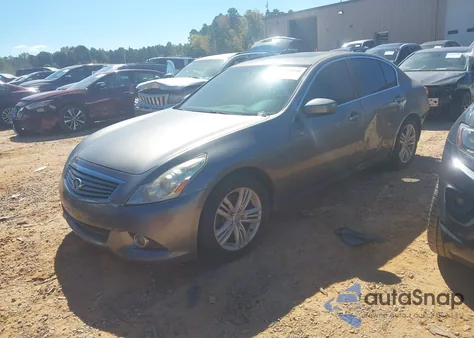 2013 Infiniti G37 Journey z USA, uszkodzony, nr VIN JN1CV6AP1DM716128